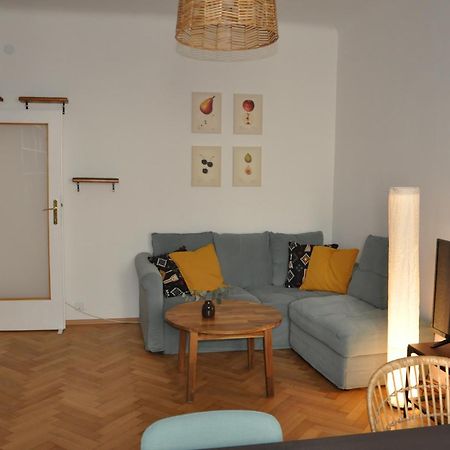 Lovely Apartment In Historic Center เวียนนา ภายนอก รูปภาพ